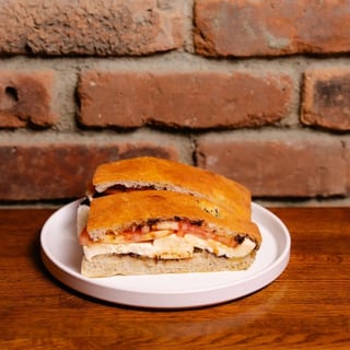 Tomato & Mozzarella Sandwich